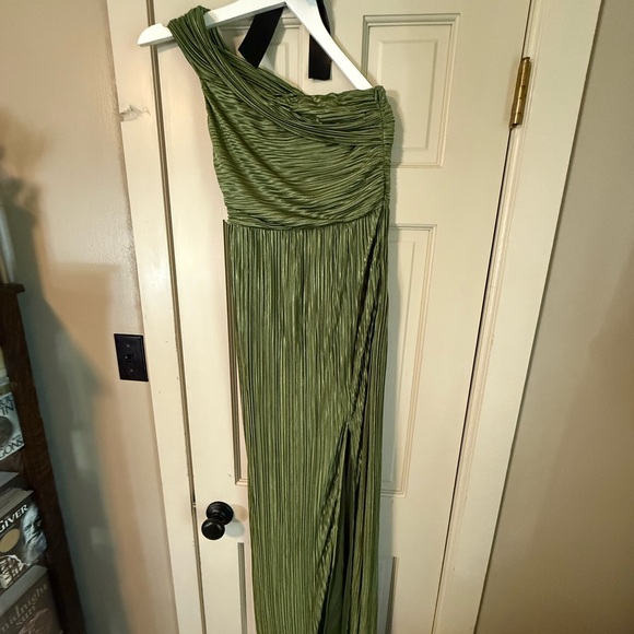 Lulu's Poised Performance Olive Green Plisse One-Shoulder Maxi Dress - Picture 2 of 3